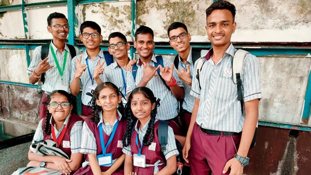 students from Utkarsha Mandal Mookdhwani School