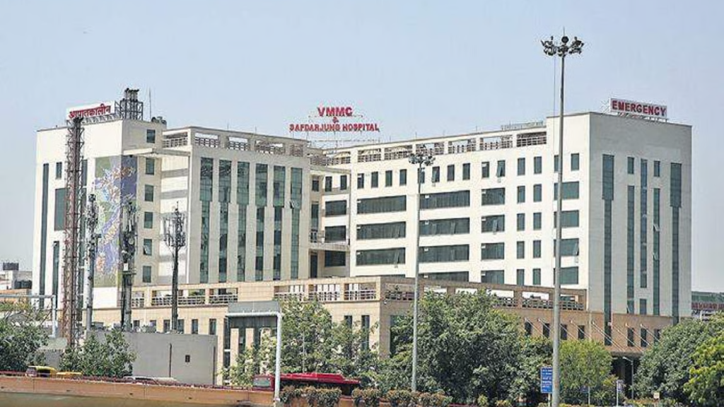 JNUSU 's Comrade Nitish Hospitalized at Safdarjung Hospital