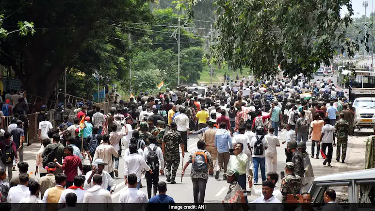 The students' agitation in Jharkhand continued for the 19th day.